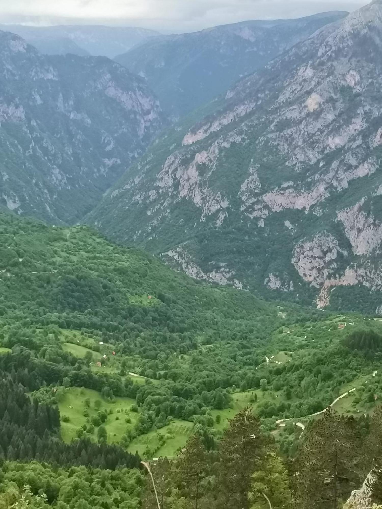 Chalet Ethno Momo Tepca *