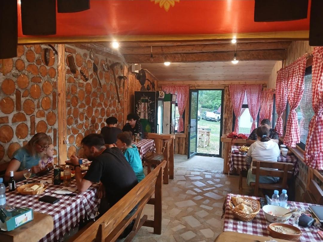 Chalet Ethno Momo Tepca *